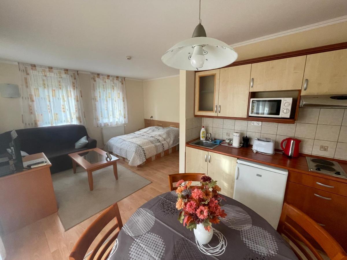 Garda Wellness Apartmanhaz Hévíz Buitenkant foto