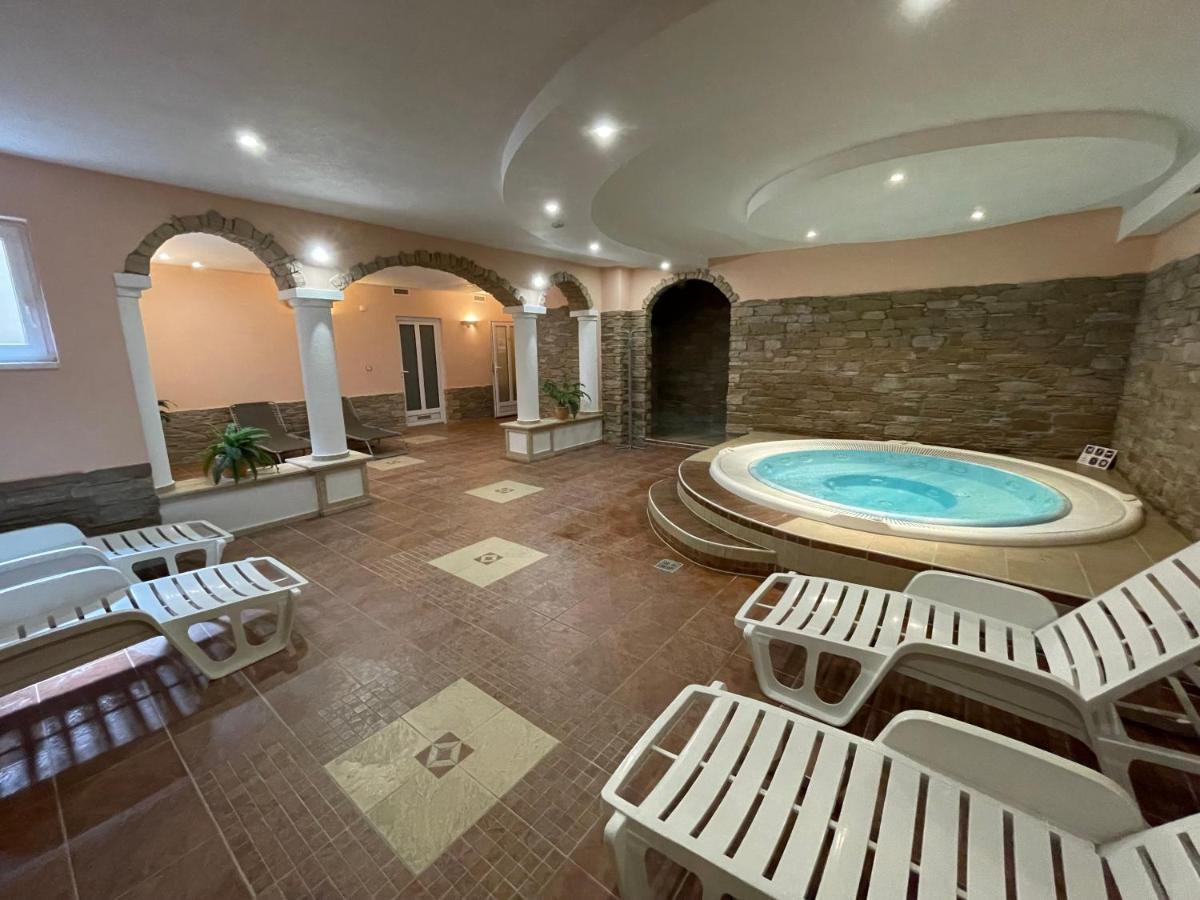 Garda Wellness Apartmanhaz Hévíz Buitenkant foto