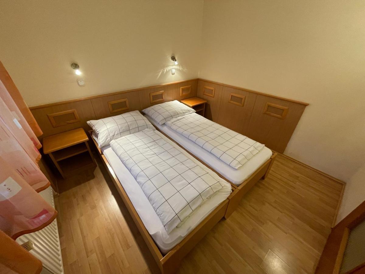 Garda Wellness Apartmanhaz Hévíz Buitenkant foto