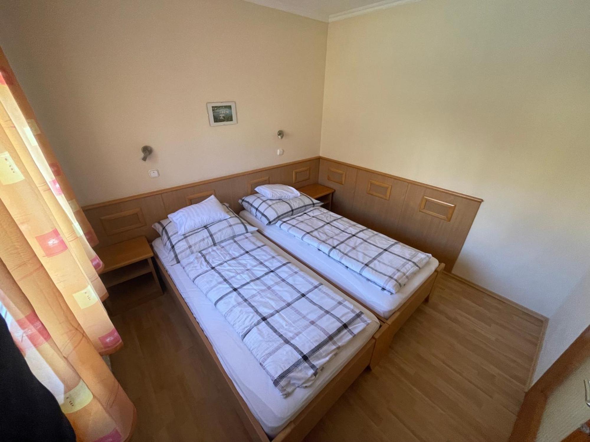 Garda Wellness Apartmanhaz Hévíz Kamer foto