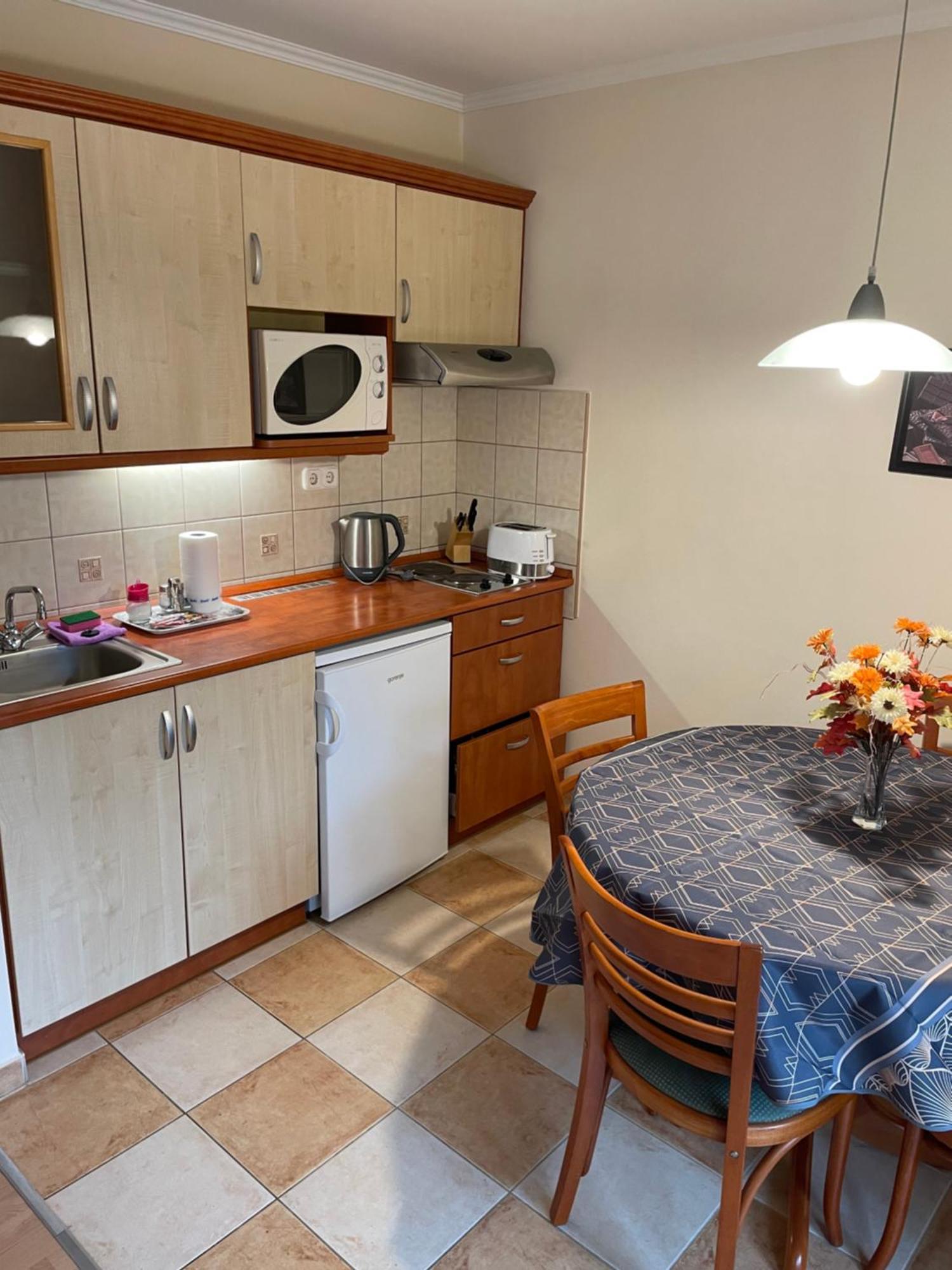 Garda Wellness Apartmanhaz Hévíz Kamer foto