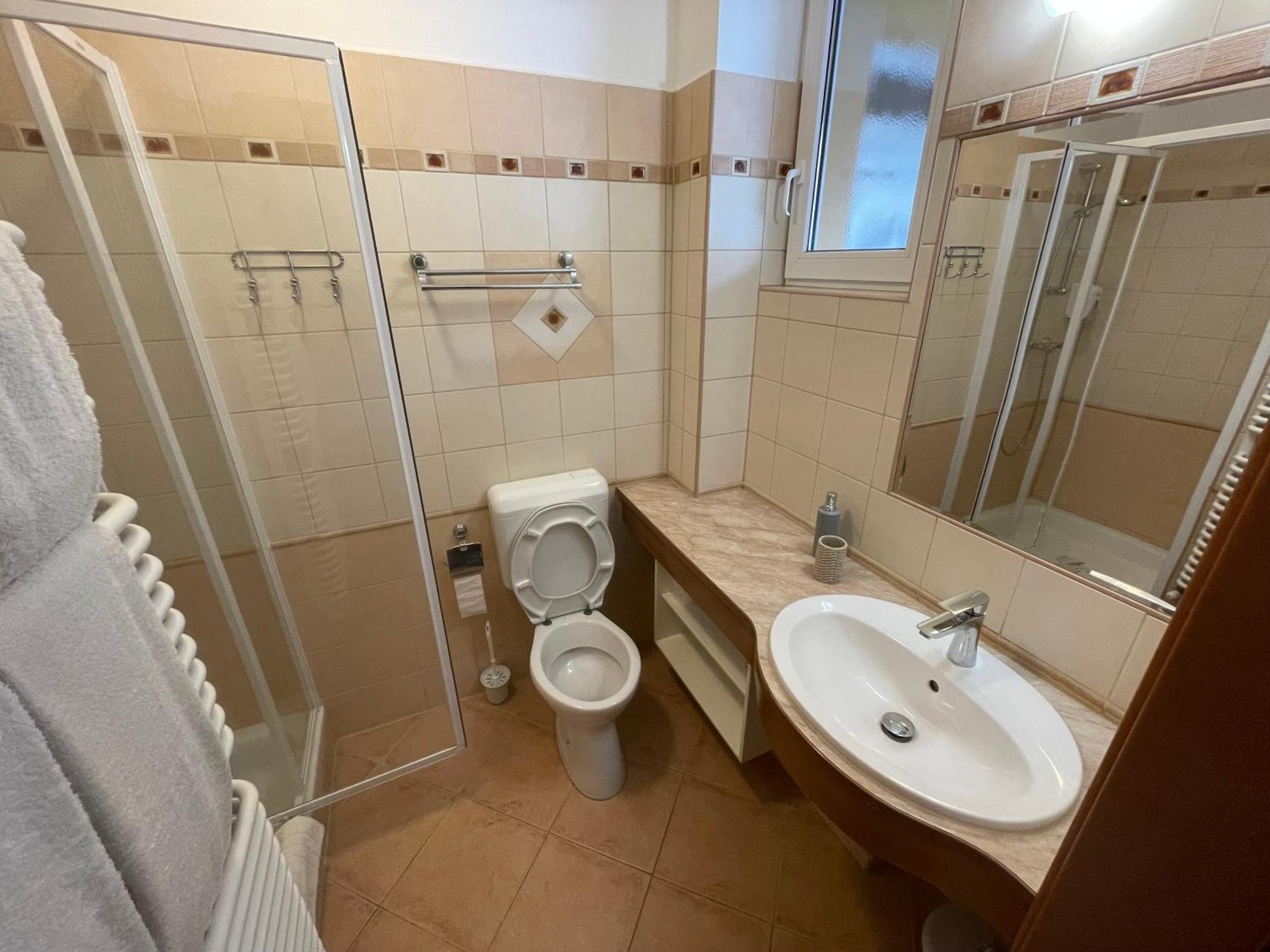 Garda Wellness Apartmanhaz Hévíz Kamer foto